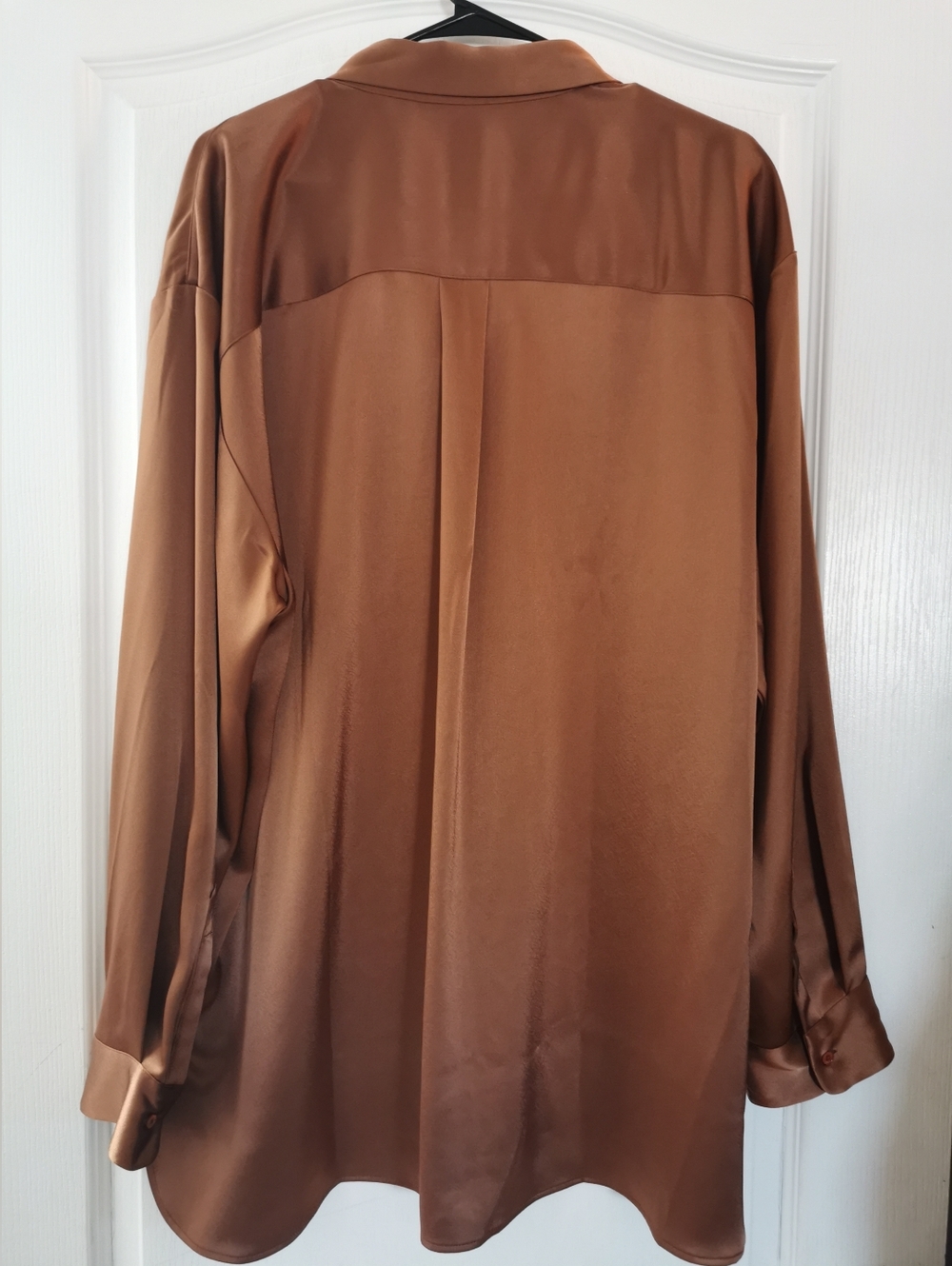 Aritzia Babaton Sable Satin Shirt size Xl Bronze - Picture 11 of 11